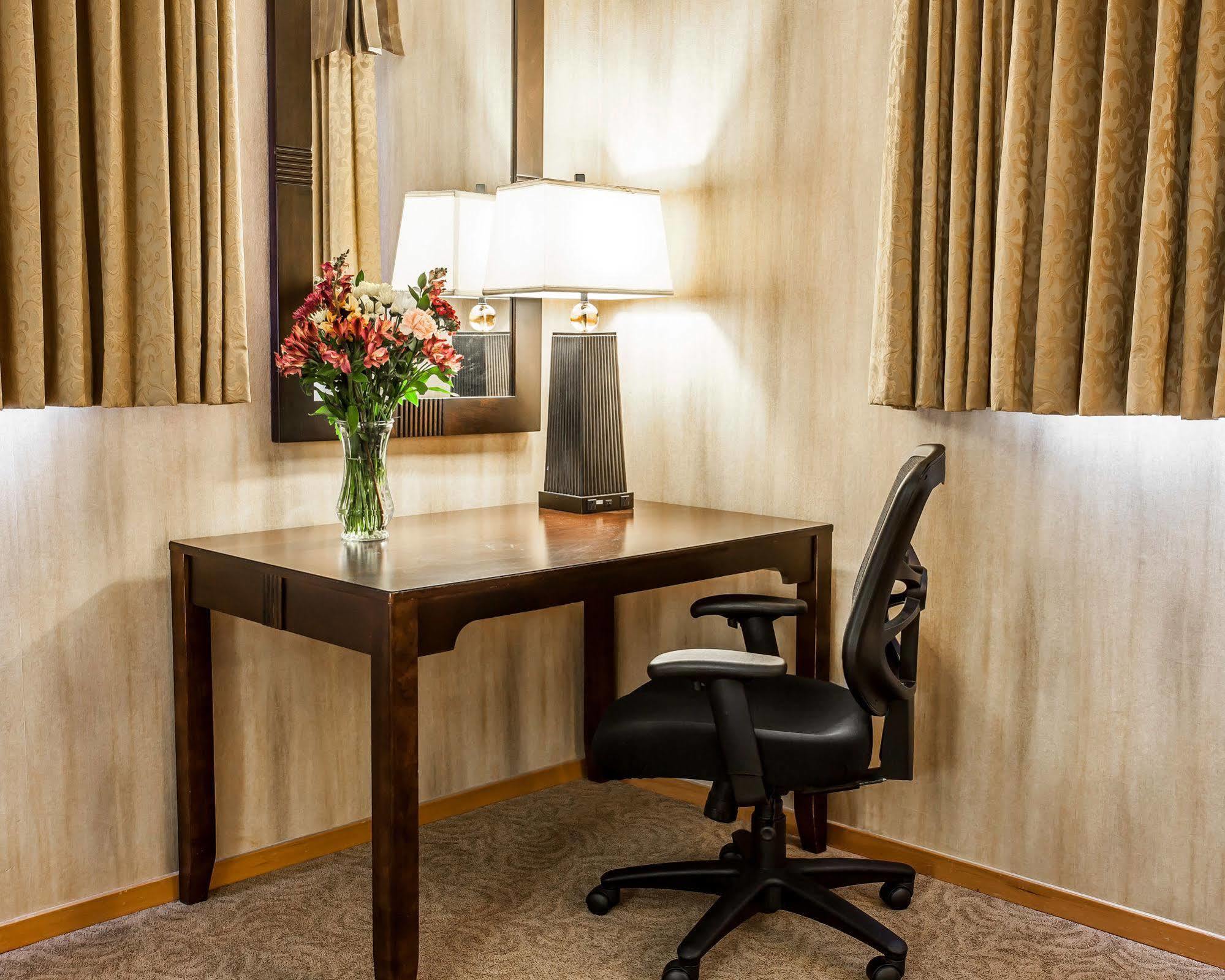 Quality Inn & Suites Seattle Center Екстериор снимка